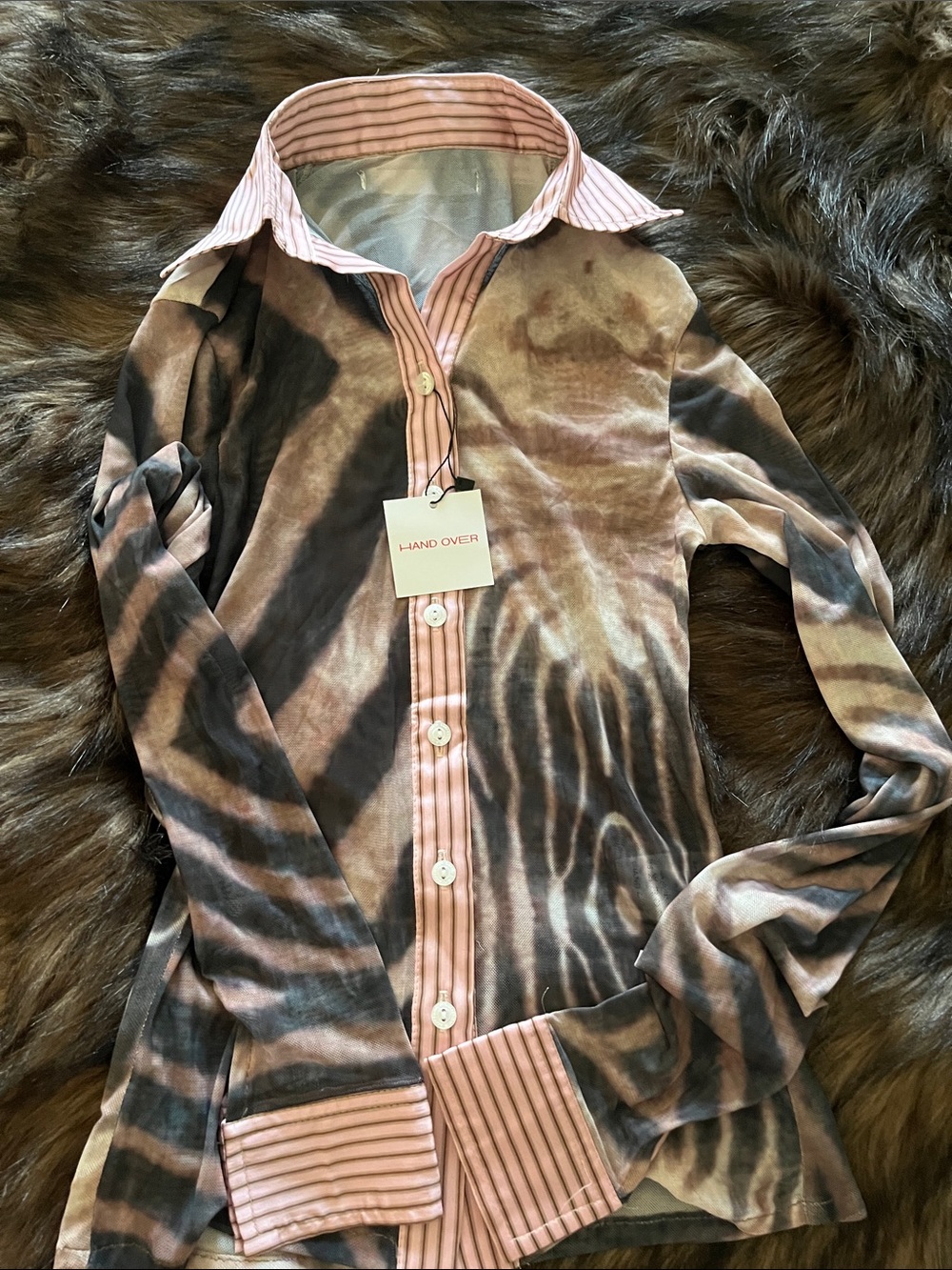 Hand Over Striped Collar & Cuff Button-Up Top in Mauve and Brown
